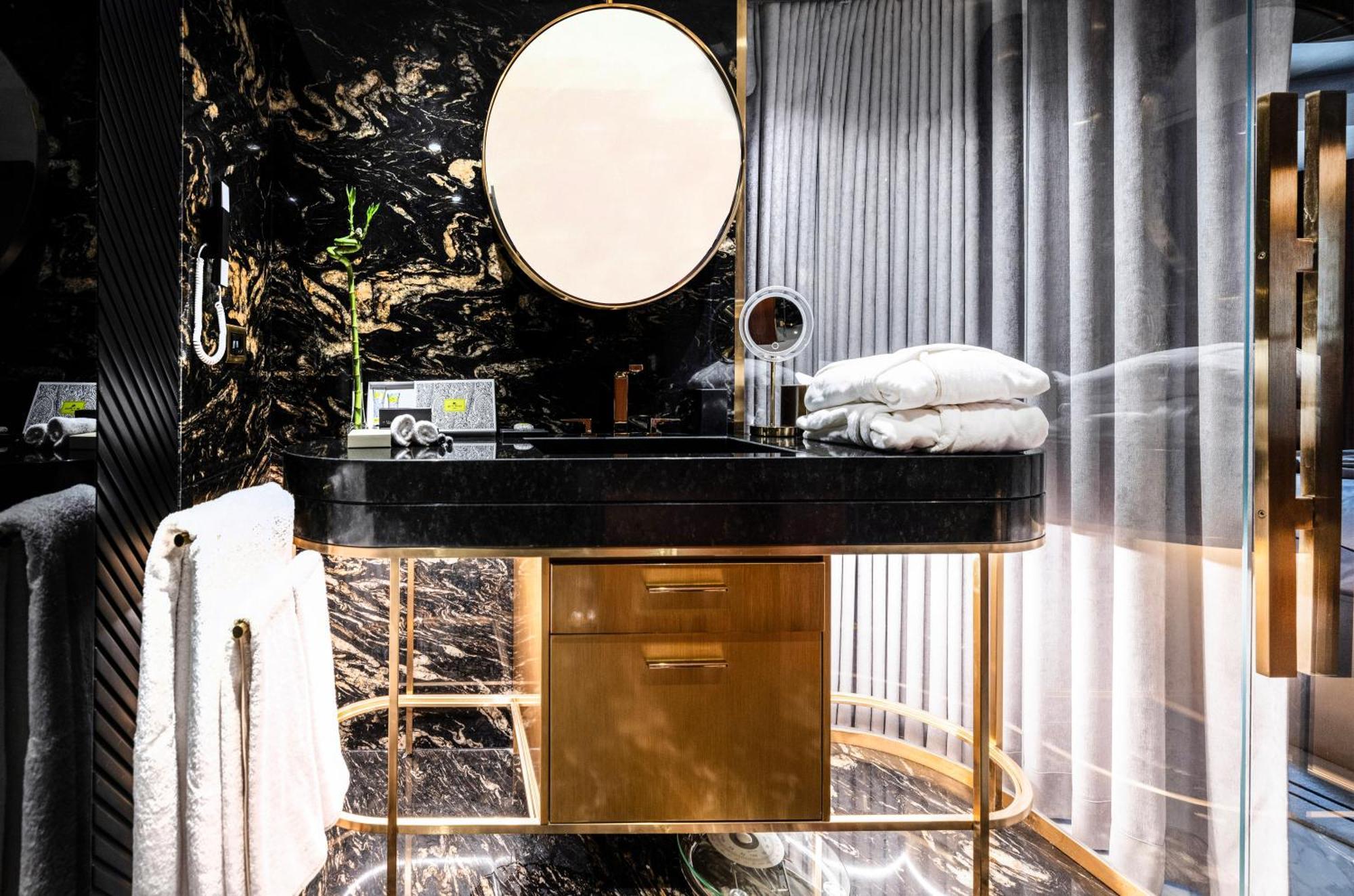 The Maestro Hotel Истанбул Екстериор снимка