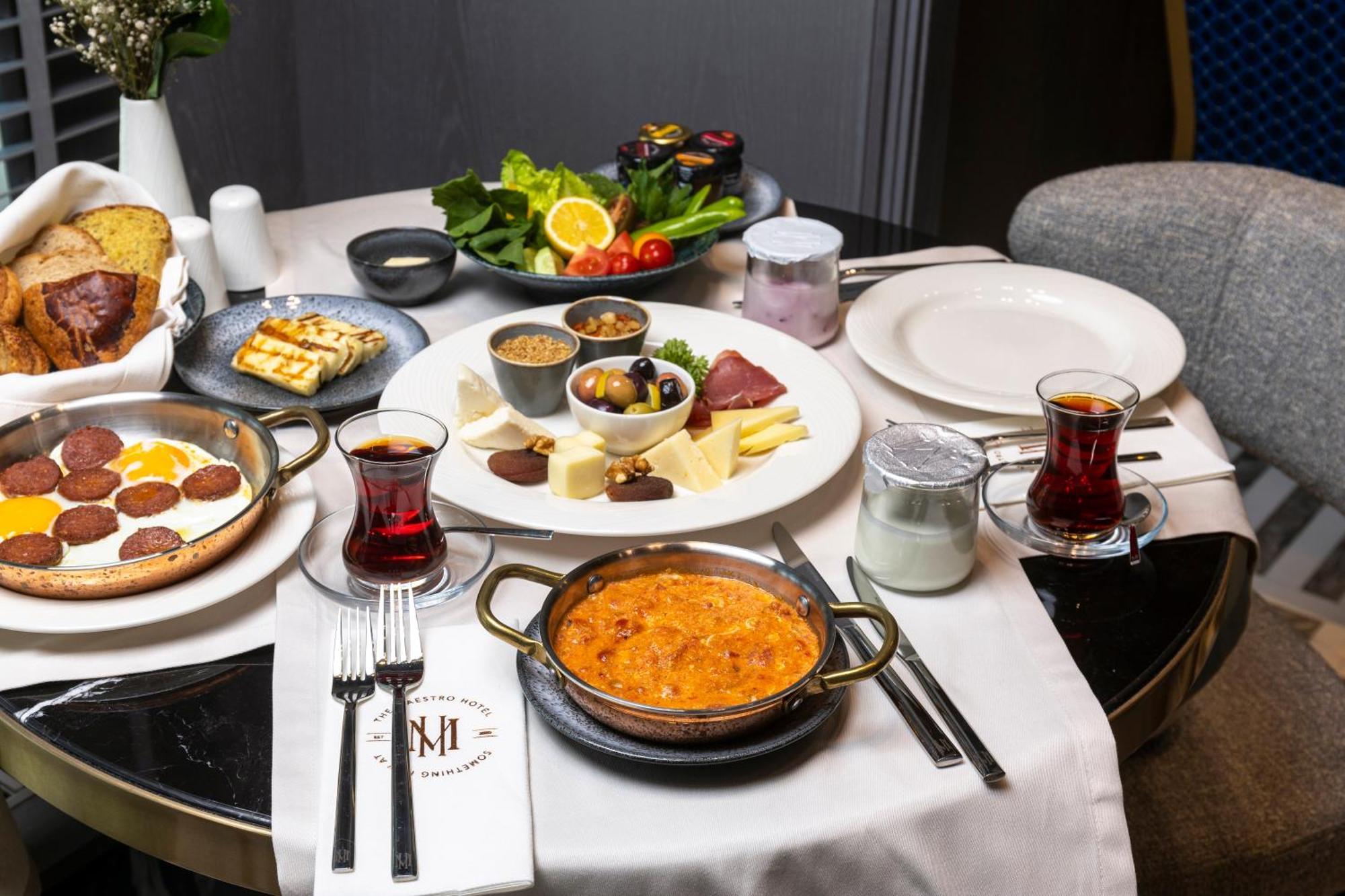 The Maestro Hotel Истанбул Екстериор снимка